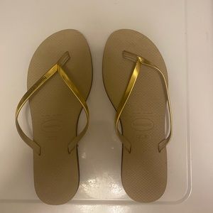 Havaianas gold flip flop